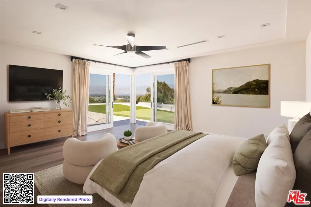 10901 Terryview Drive Studio City, CA 91604