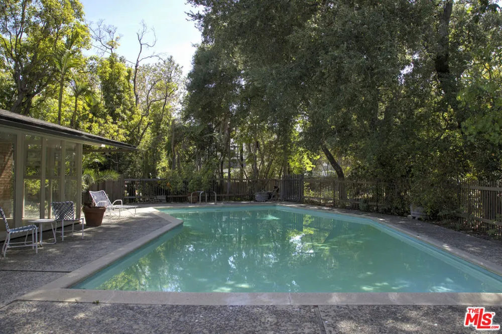 1788 Pepper Drive Altadena, CA 91001