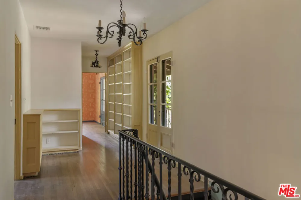 1788 Pepper Drive Altadena, CA 91001