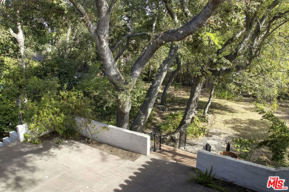 1788 Pepper Drive Altadena, CA 91001