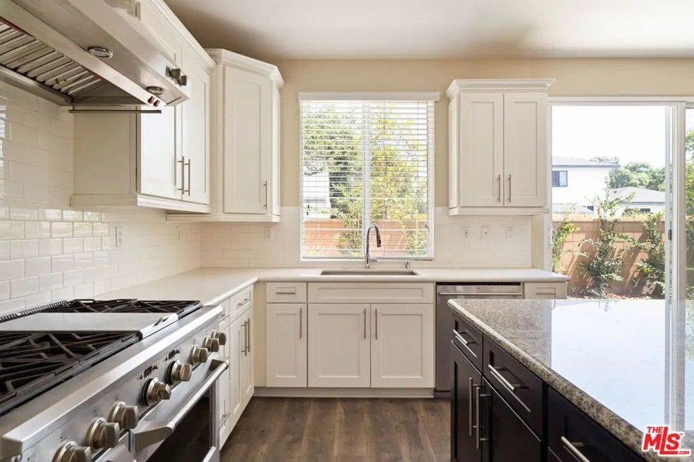 5929 Spelthorne Lane Los Angeles, CA 90034