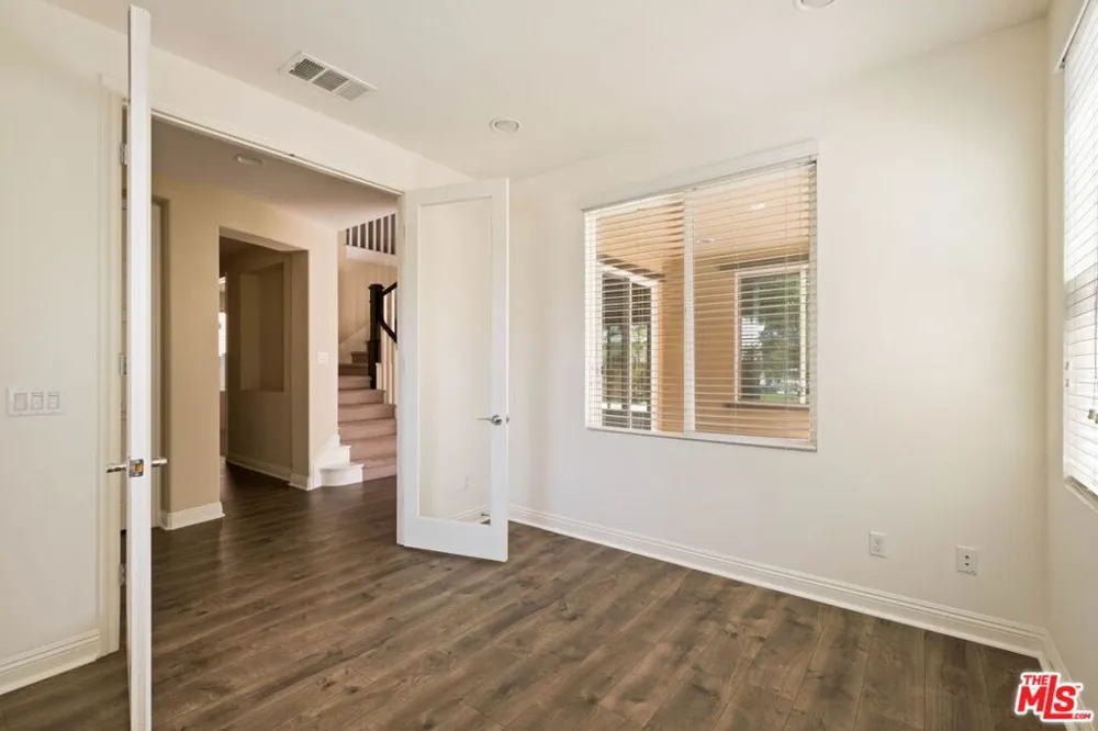 5929 Spelthorne Lane Los Angeles, CA 90034