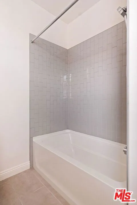 5929 Spelthorne Lane Los Angeles, CA 90034