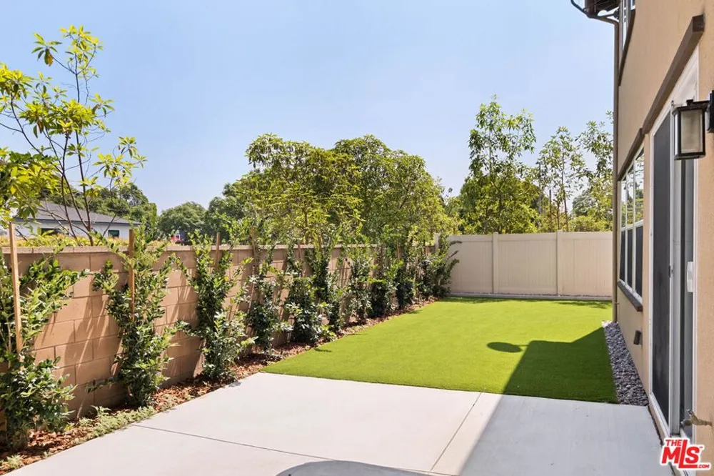 5929 Spelthorne Lane Los Angeles, CA 90034