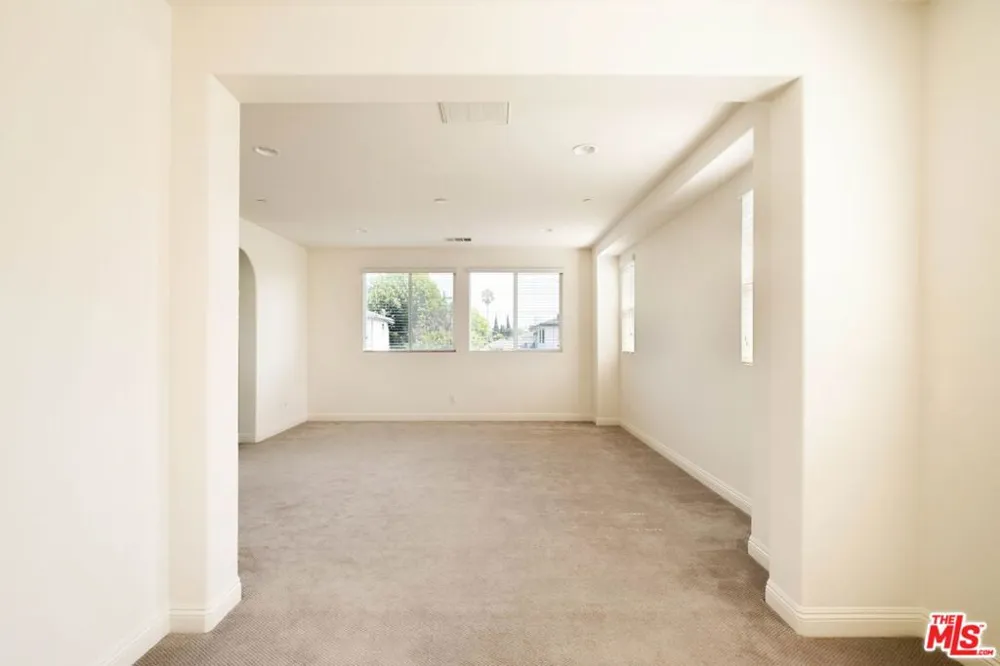 5929 Spelthorne Lane Los Angeles, CA 90034