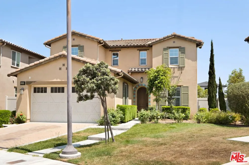 5929 Spelthorne Lane Los Angeles, CA 90034
