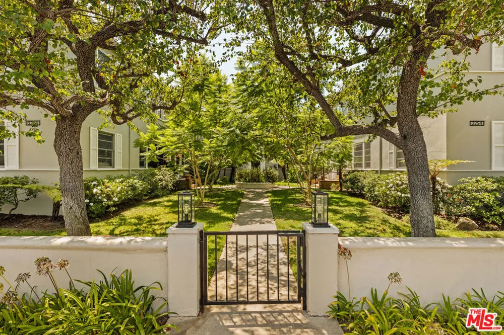 2264 29th Street #A Santa Monica, CA 90405