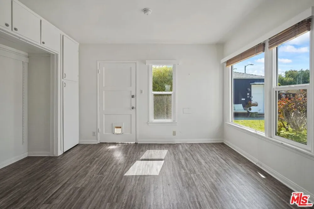 216 6th Avenue Venice, CA 90291