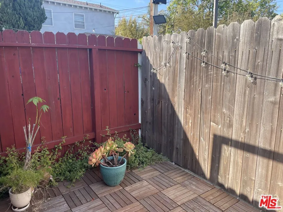 216 6th Avenue Venice, CA 90291