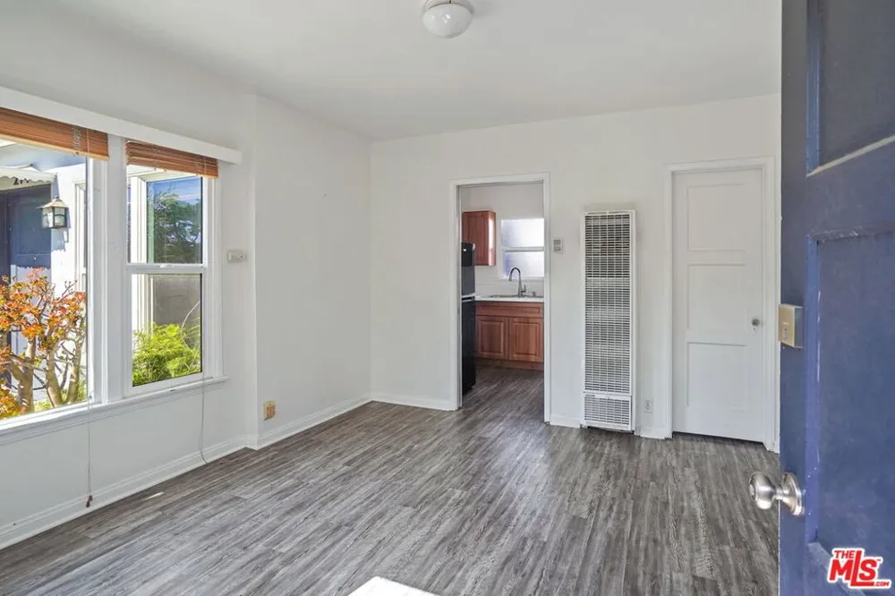 216 6th Avenue Venice, CA 90291