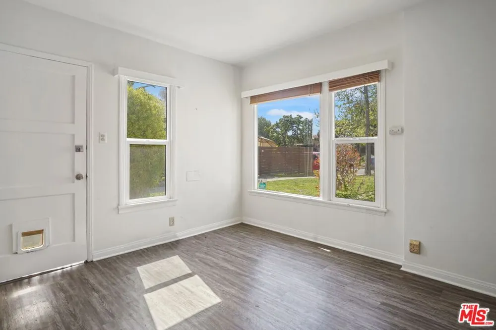 216 6th Avenue Venice, CA 90291