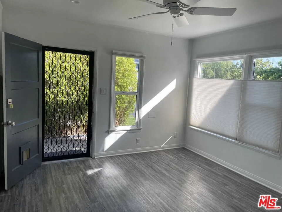 216 6th Avenue Venice, CA 90291