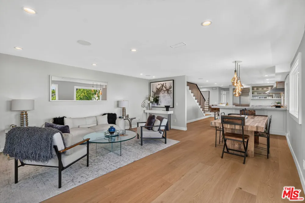 8276 Woodshill Trail Los Angeles, CA 90069