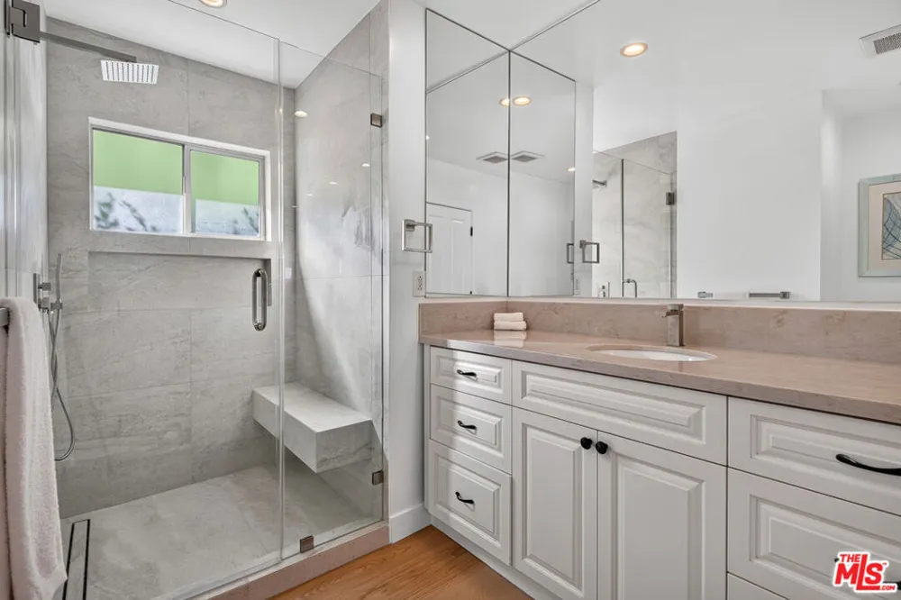 8276 Woodshill Trail Los Angeles, CA 90069