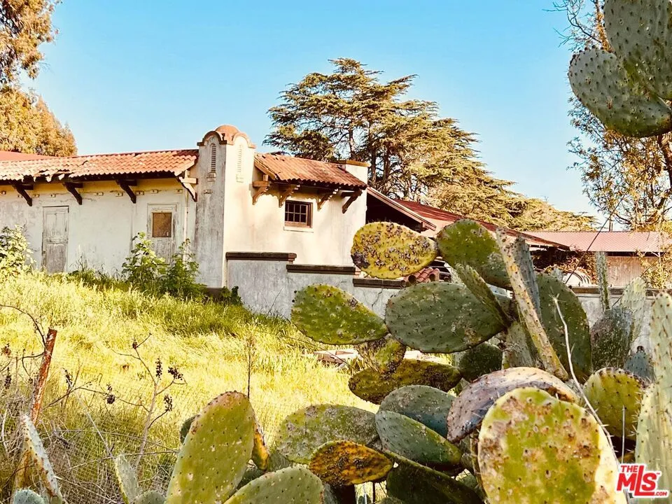 251 La Casa Grande Circle Goleta, CA 93117