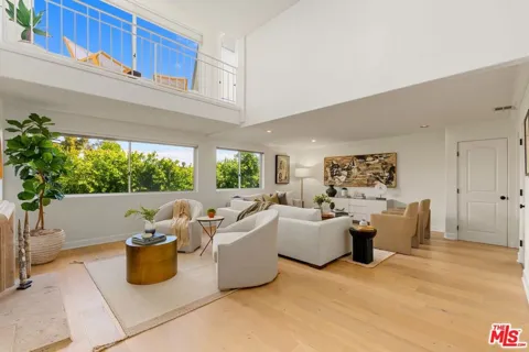 390 S Sepulveda Boulevard #409