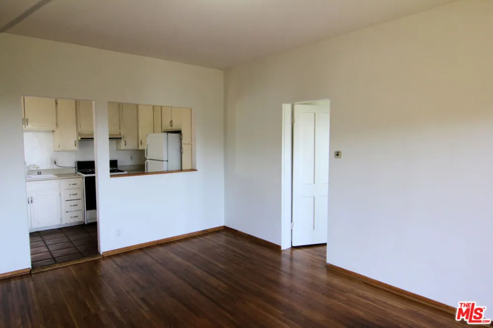 6855 Los Altos Place Los Angeles, CA 90068