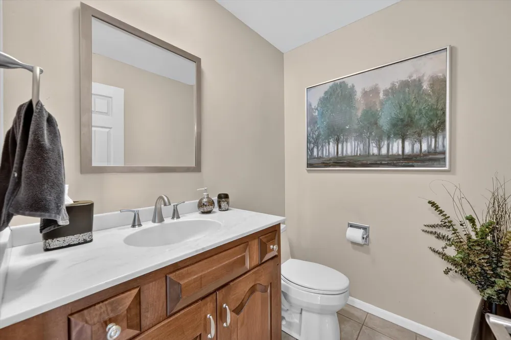 38921 Santa Barbara Street Clinton, MI 48036