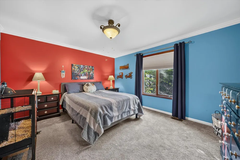 38921 Santa Barbara Street Clinton, MI 48036