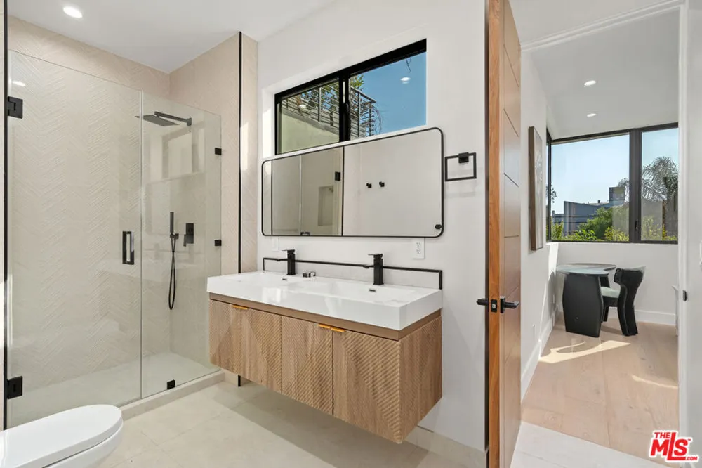 616 7th Venice, CA 90291