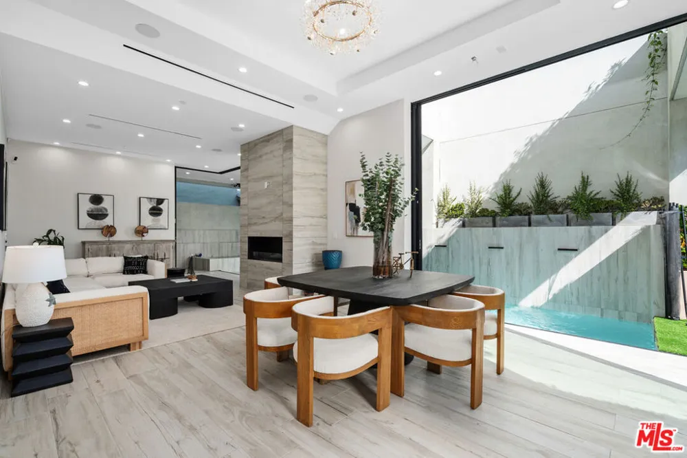 616 7th Venice, CA 90291