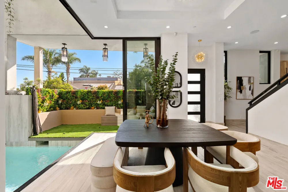 616 7th Venice, CA 90291