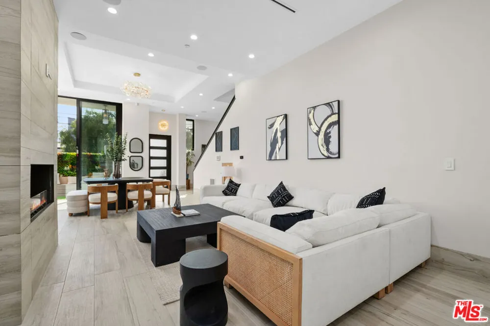 616 7th Venice, CA 90291