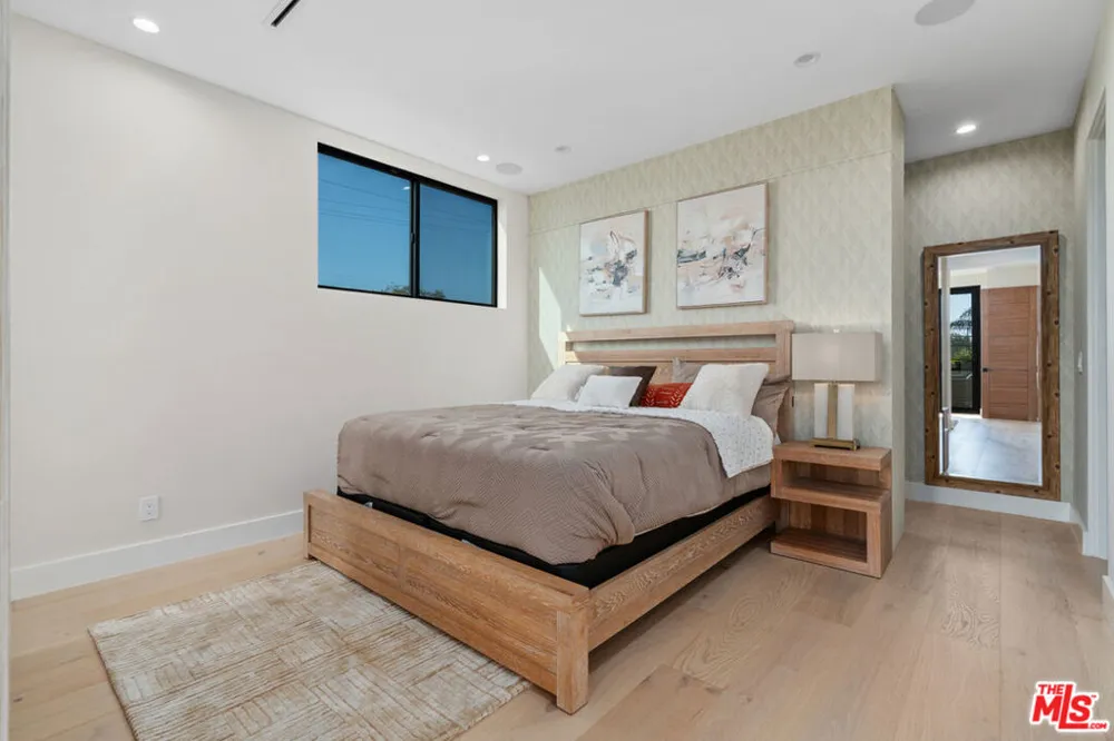 616 7th Venice, CA 90291
