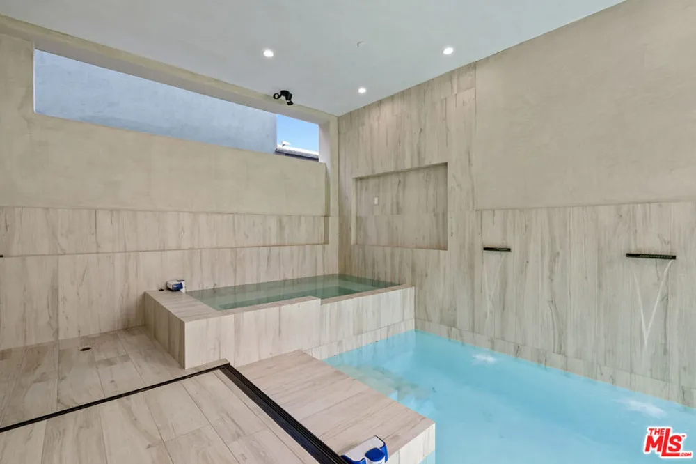 616 7th Venice, CA 90291