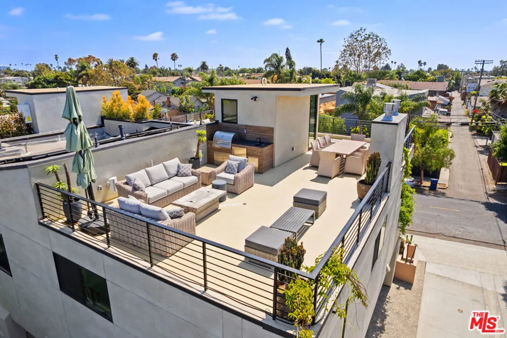 616 7th Venice, CA 90291