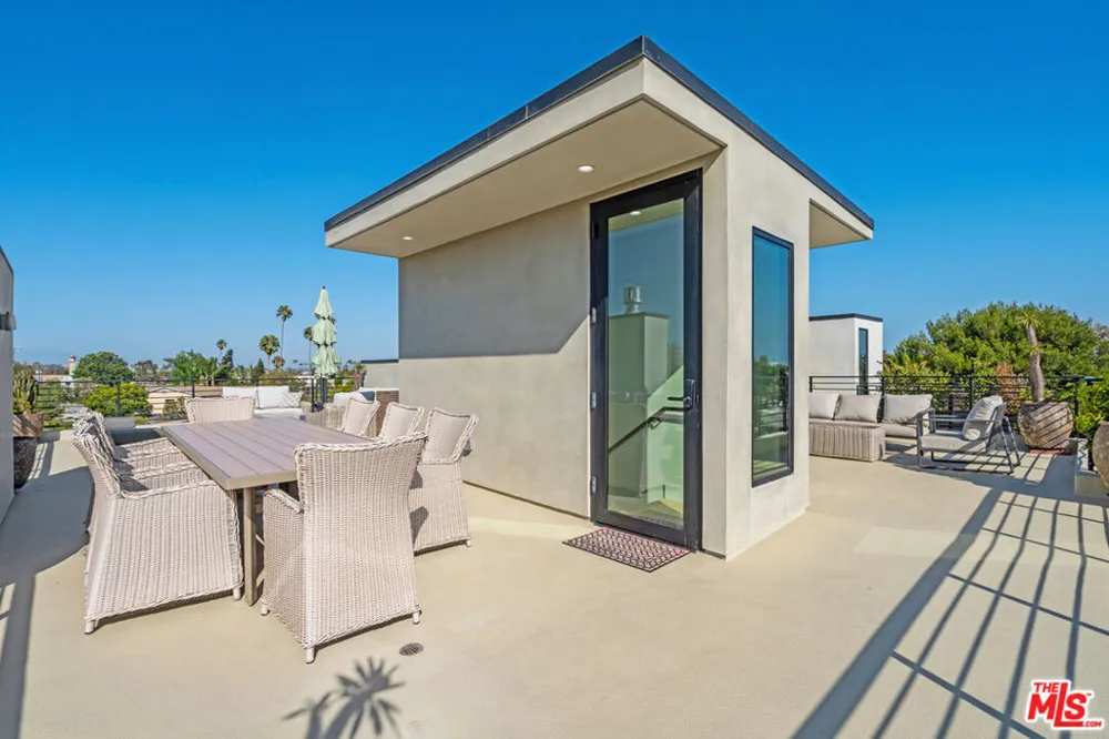 616 7th Venice, CA 90291