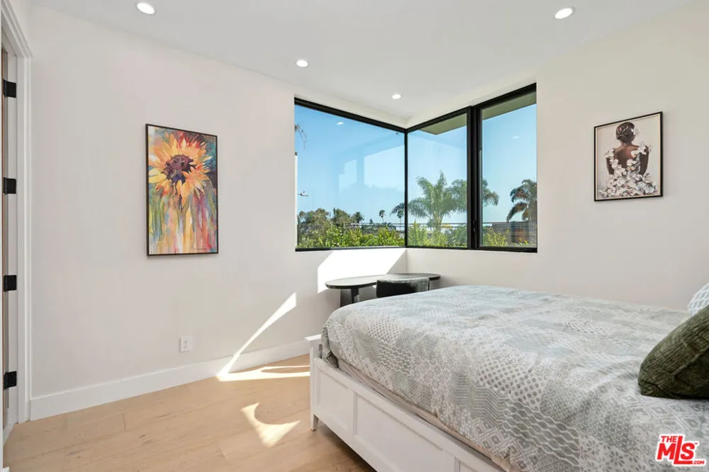 616 7th Venice, CA 90291