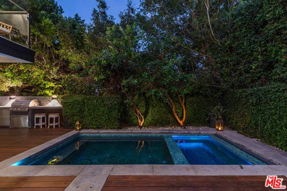 3240 Shelby Drive Los Angeles, CA 90034