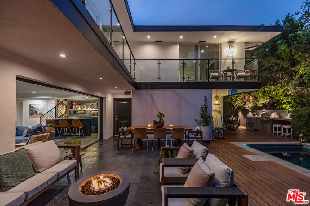 3240 Shelby Drive Los Angeles, CA 90034