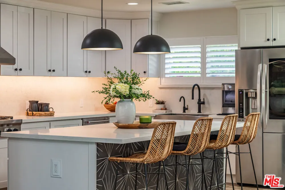 3240 Shelby Drive Los Angeles, CA 90034
