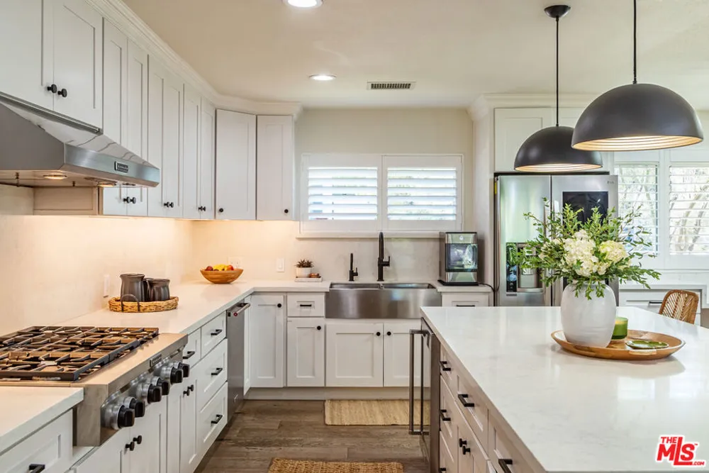 3240 Shelby Drive Los Angeles, CA 90034