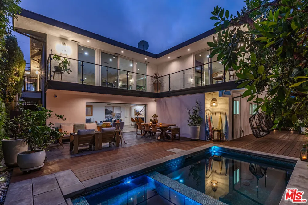 3240 Shelby Drive Los Angeles, CA 90034