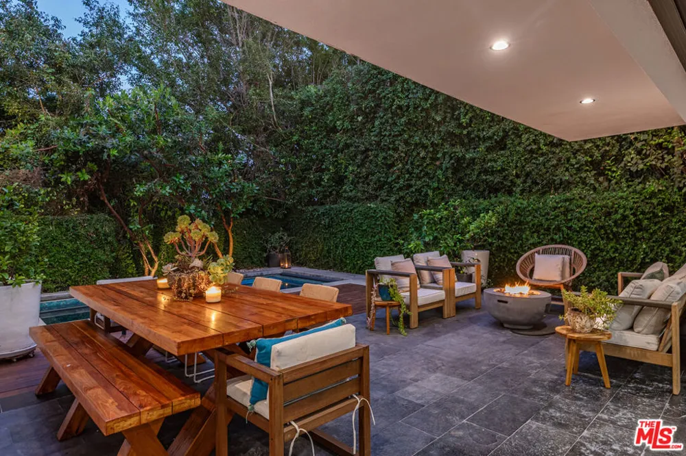 3240 Shelby Drive Los Angeles, CA 90034