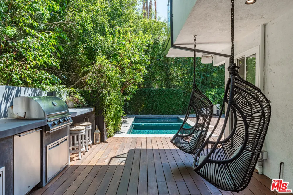 3240 Shelby Drive Los Angeles, CA 90034
