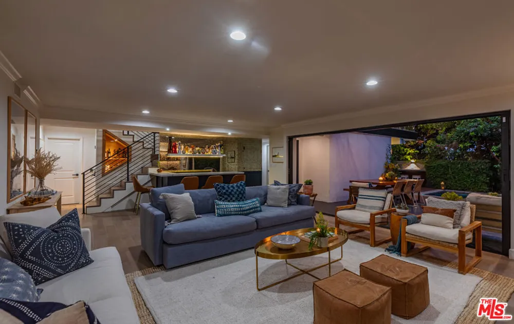 3240 Shelby Drive Los Angeles, CA 90034