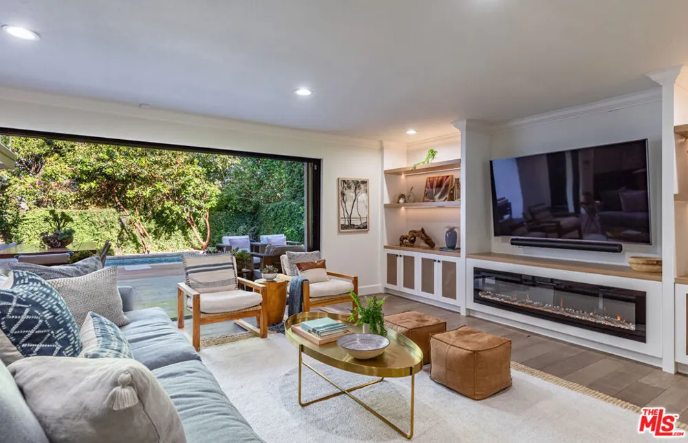 3240 Shelby Drive Los Angeles, CA 90034