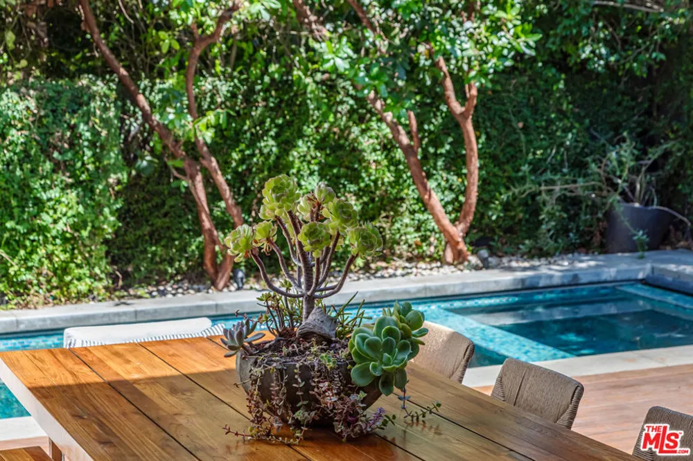 3240 Shelby Drive Los Angeles, CA 90034