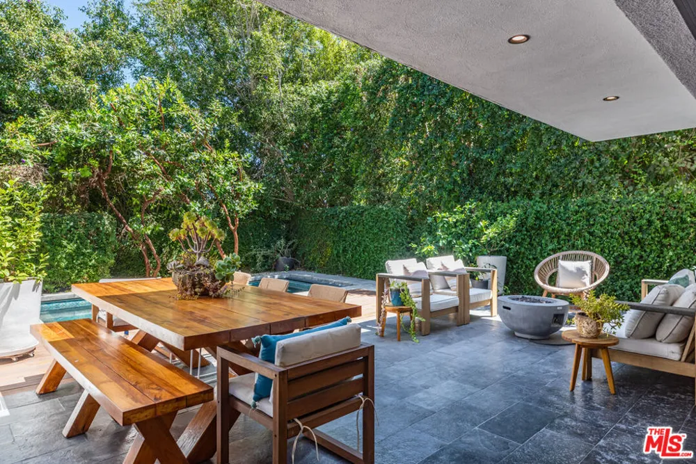 3240 Shelby Drive Los Angeles, CA 90034