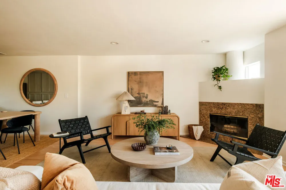 691 Mildred Avenue #2 Los Angeles, CA 90291