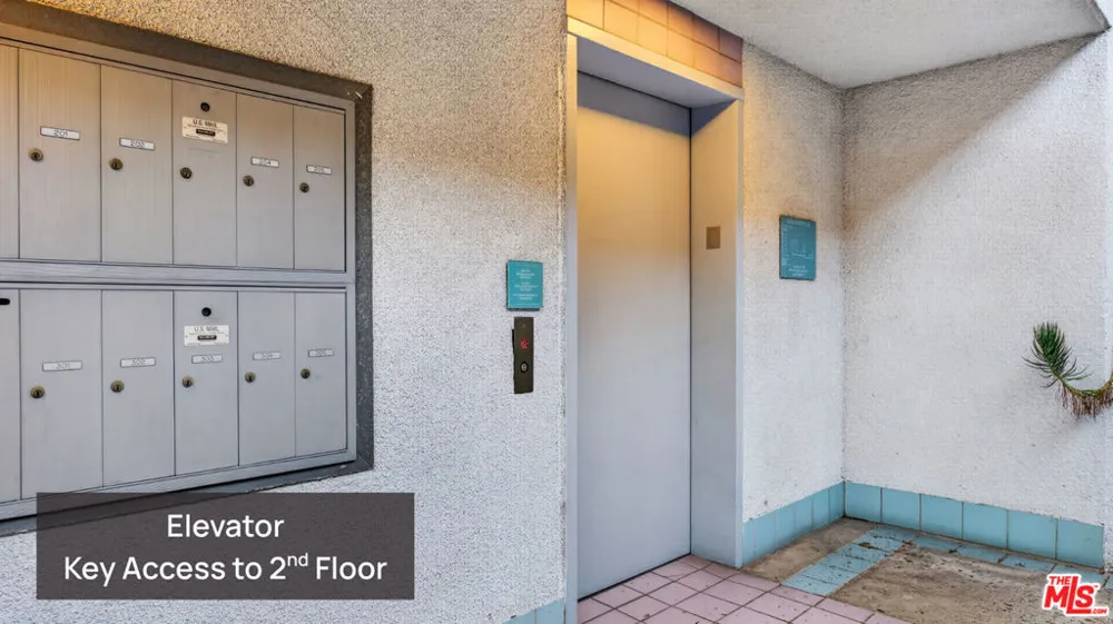 1511 16th Street #201 Santa Monica, CA 90404