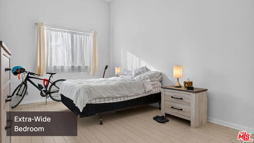 1511 16th Street #201 Santa Monica, CA 90404
