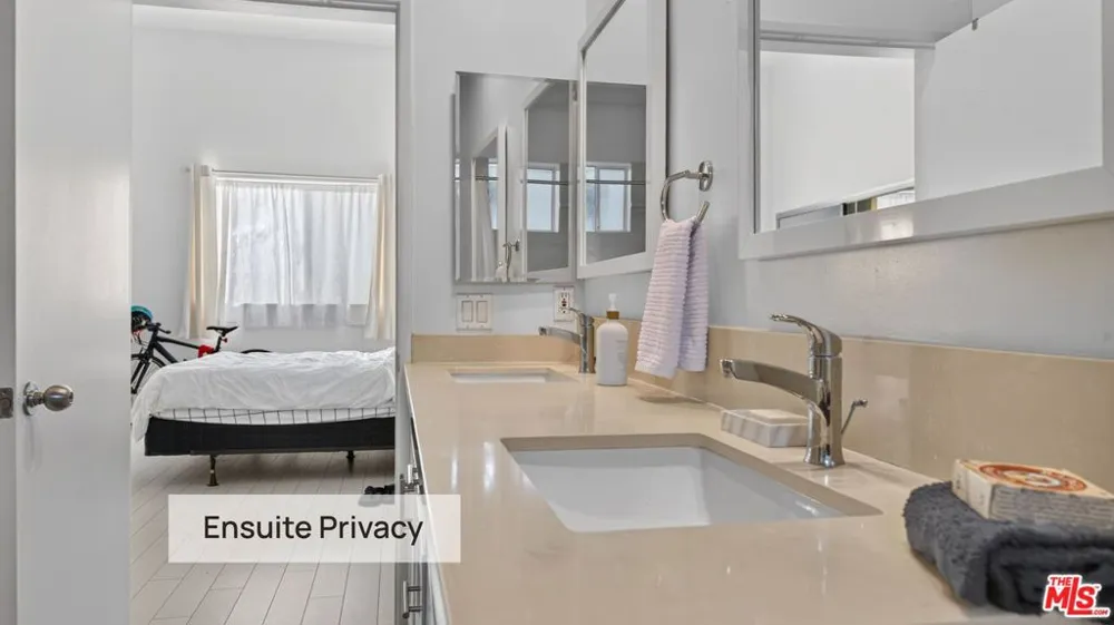 1511 16th Street #201 Santa Monica, CA 90404