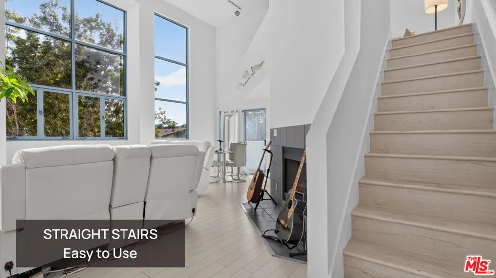 1511 16th Street #201 Santa Monica, CA 90404