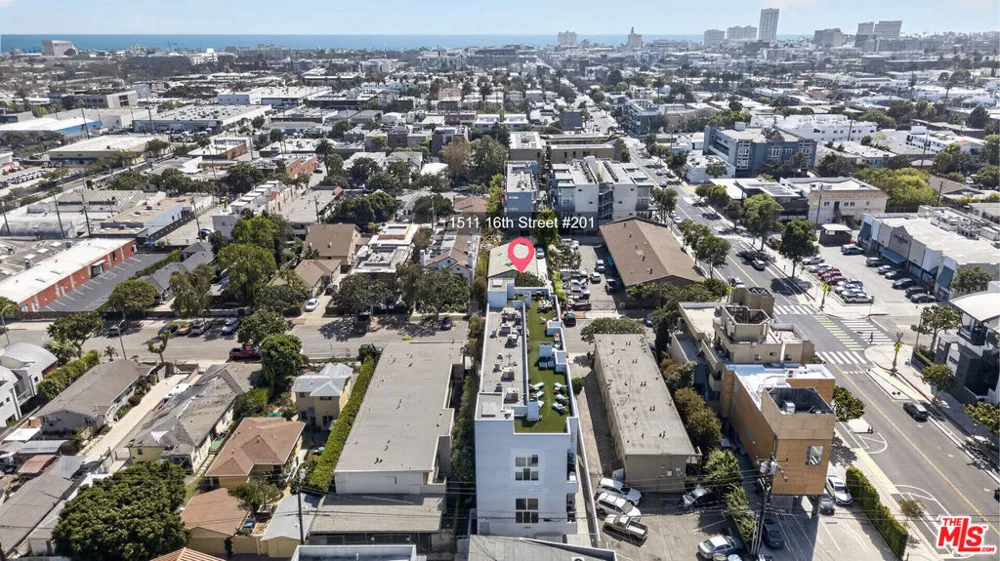 1511 16th Street #201 Santa Monica, CA 90404