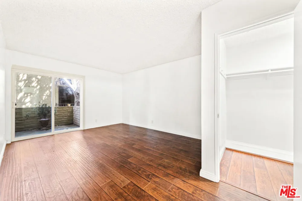 5600 Kensington Way #104 Culver City, CA 90230